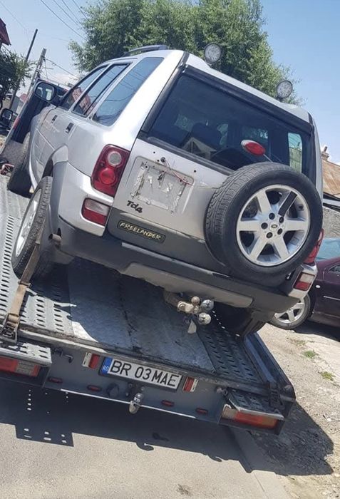 Dezmembrez freelamder1 2006 2.0 d