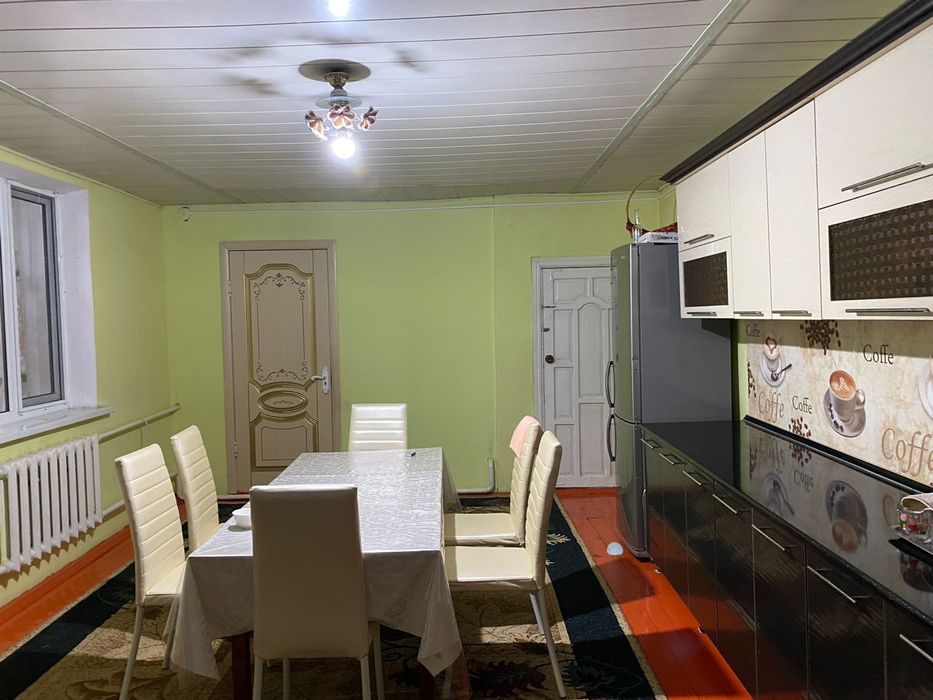 Уй сатылады тгдж район Ахмет жубанов кошеси газ кирген евро ремонт