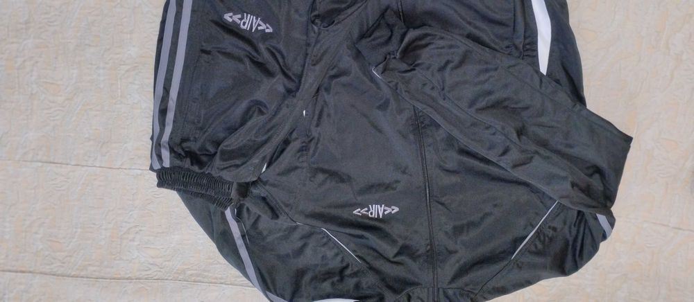 Нов мъжки анцуг Л размер