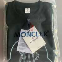 Свитшот, кофта Moncler