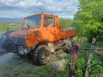 Unimog U 1200 basculabil cu troliu