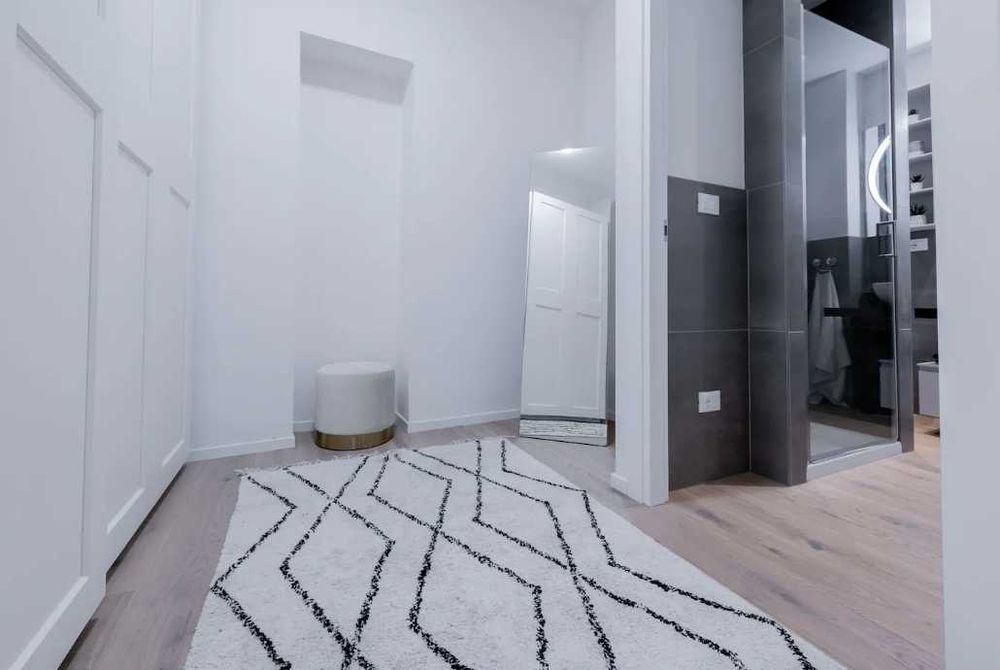 Дава се под наем Двустаен апартамент в Пловдив, Център - 61 кв.м за 321.3 € - Снимка #3