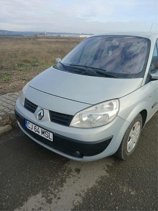 Renault scenic.