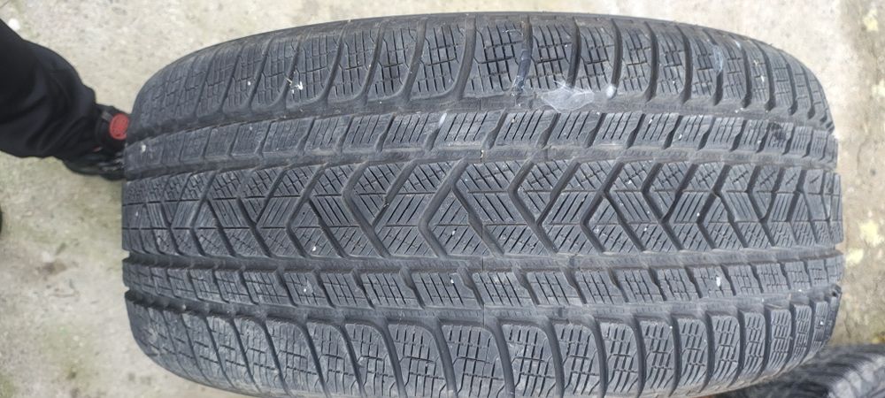 Anvelope Pirelli R21