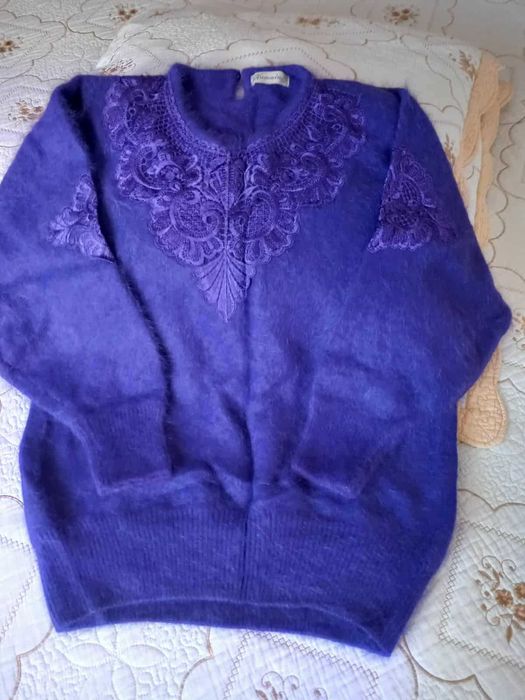 Пуловер  от  ангора