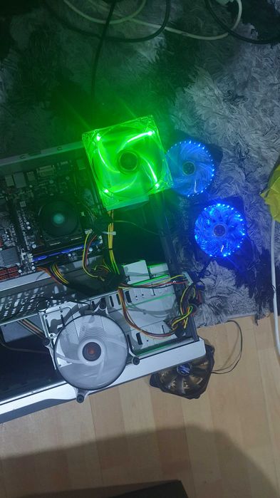 Lot Ventilatoare RGB Noctua, Sirius si Aqirys