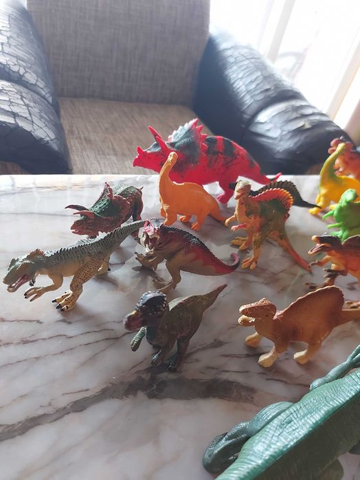 Детски играчки -  колекция от динозаври!