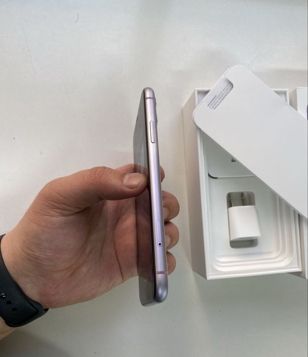 Iphone 11 (128GB) в идеальном состояний