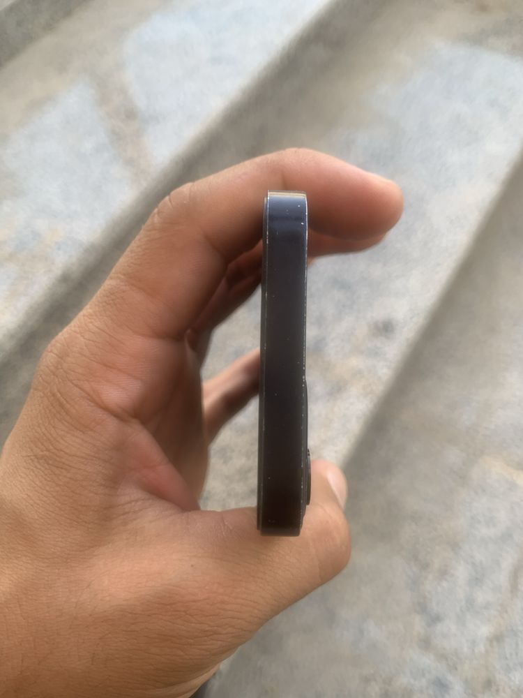 Iphone 12 mini qora 128 Gb obmen samsunga
