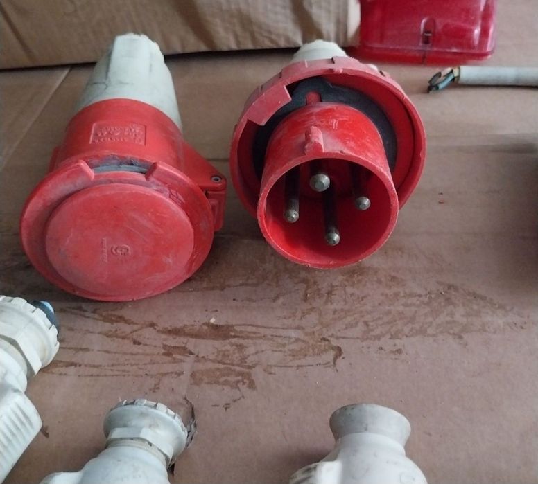 Stechere/ prize trifazice