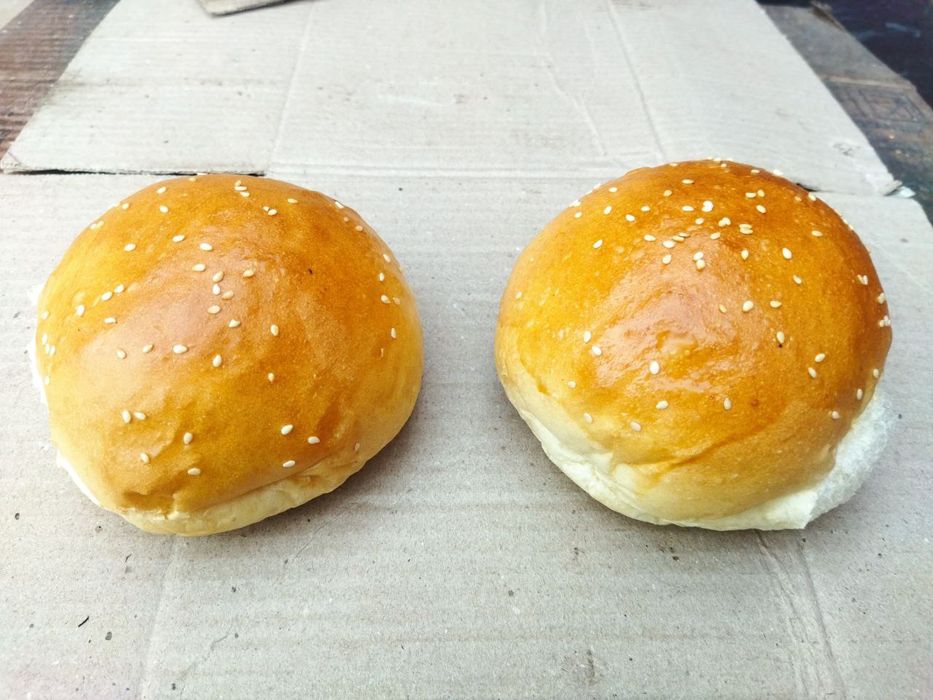 Hoddog va gamburger nonlari sifatli mahsulotlar hammasi bizda mavjud