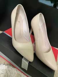 Кожаные туфли Pierre Cardin за символическую плату