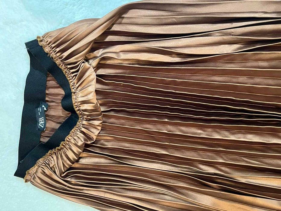 Дамска пола Zara