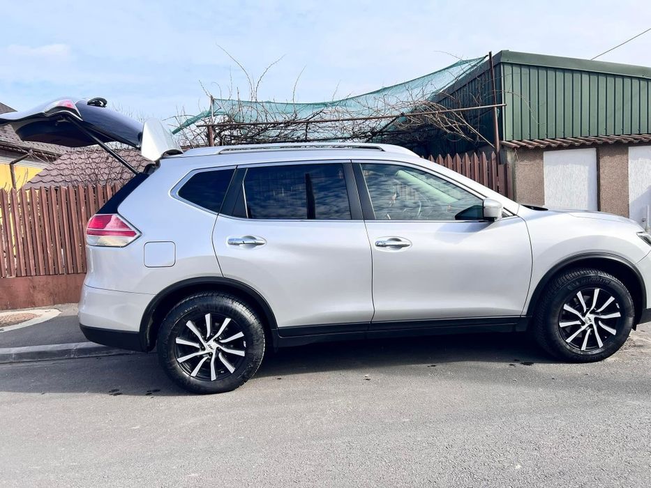 Vând Nisan X-Trailer