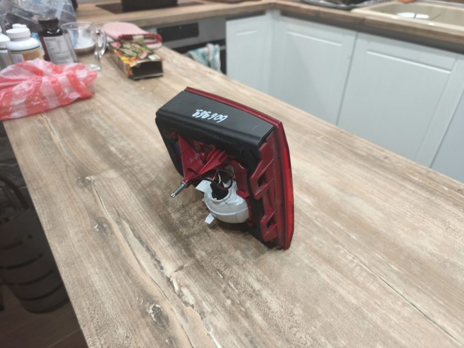 Заден десен вътрешен стоп за АудиА6 комби 2012-2016