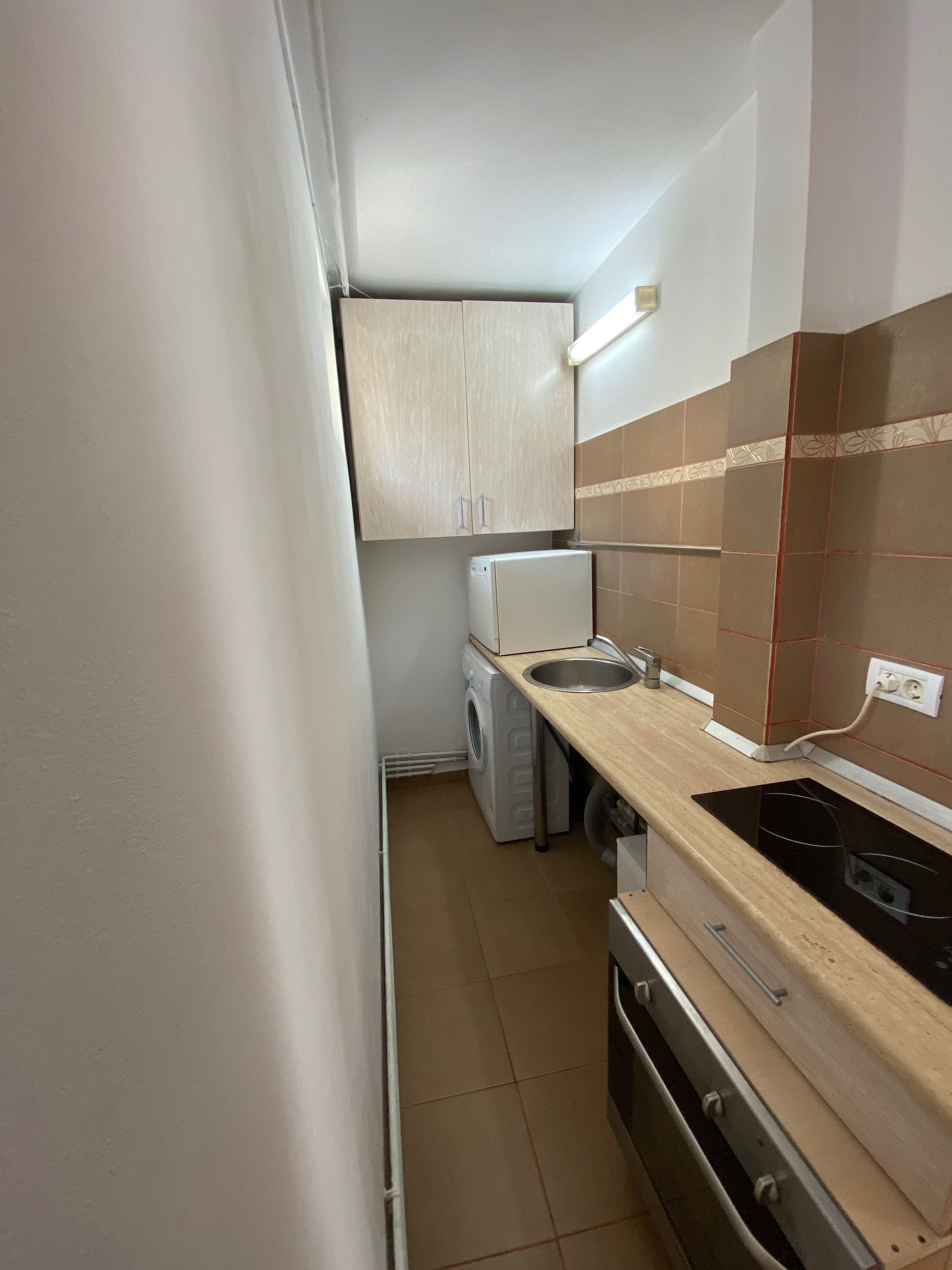 FARA COMISION- Închirierez  ULTRACENTRAL 3 camere - Spitalul Mare