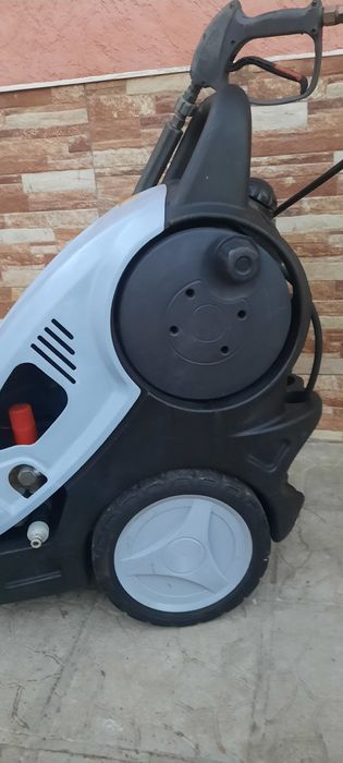 Водоструйка DIBO 160BAR 3KW220v за Измиване на Соларен Парк