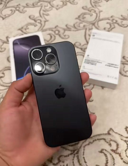 iPhone 16 про eSIM с гарантией до следующего года