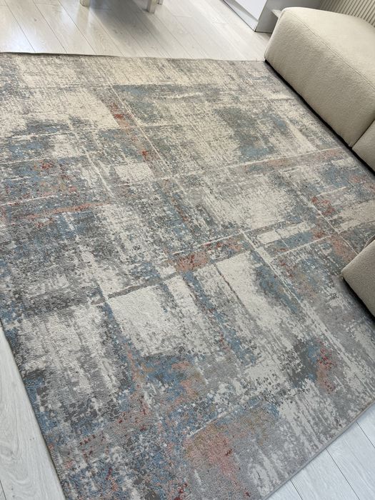 Ковер в отличном состоянии