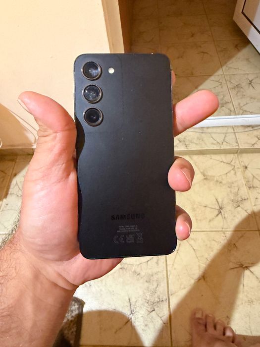 Samsung s23 перфектен