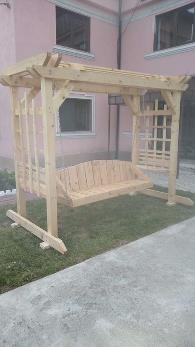 Vând leagăn din lemn