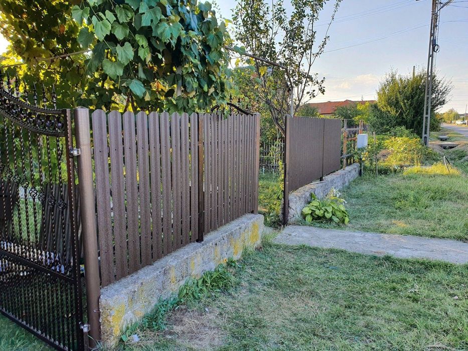 Construim garduri din sipca metalica, tabla cutata, plasa bordurata