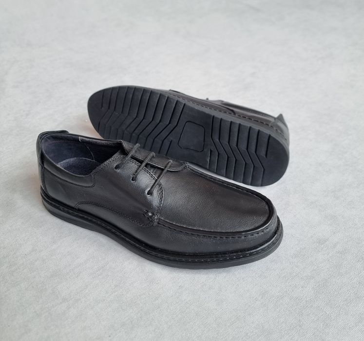 Мужская обувь на уральная кожа, лоферы, макасы. Размер 40