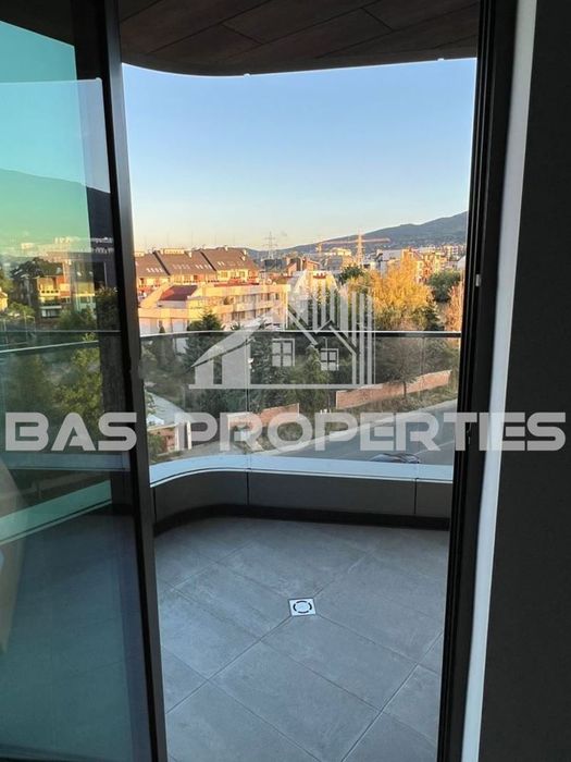 Продава се Двустаен апартамент в София, Кръстова вада - 81 кв.м за 3692 €/кв.м - Снимка #3