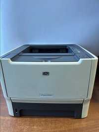 Лазерный принтер HP 2015 , надежный, не дорогой.Для дома,учёбы,оффиса