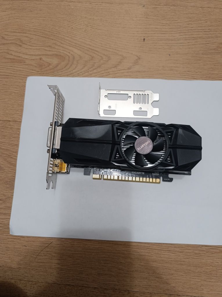 Продам gtx1050 2gb 128bit low profile