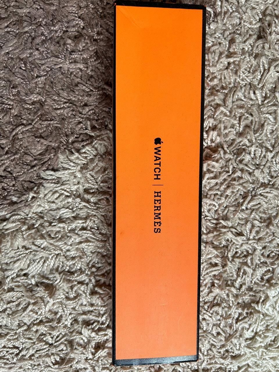 Часы WATCH Hermes почти новые