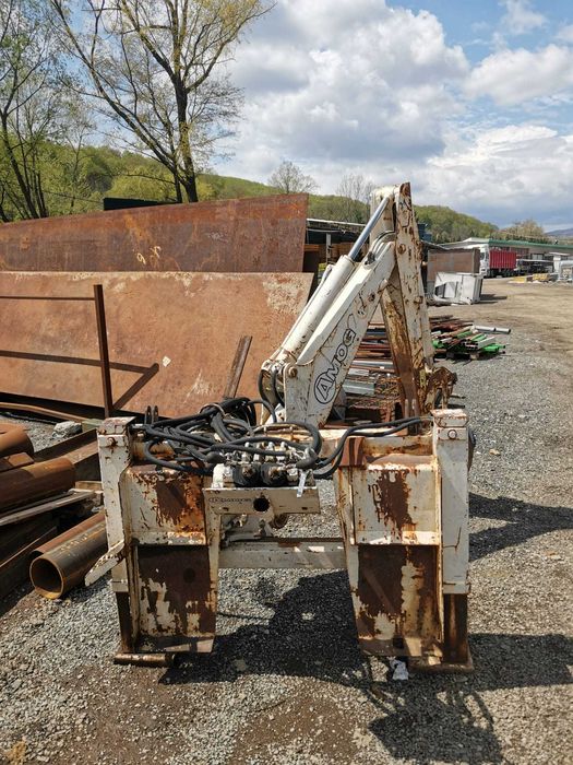 Incarcator (brat-cupa) pentru Bobcat