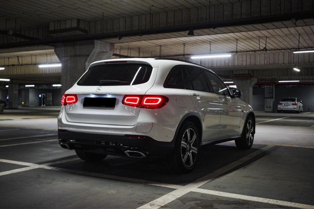 Mercedes GLC 300E TVA Deductibil suspensie perne aer, ventilatie,masaj