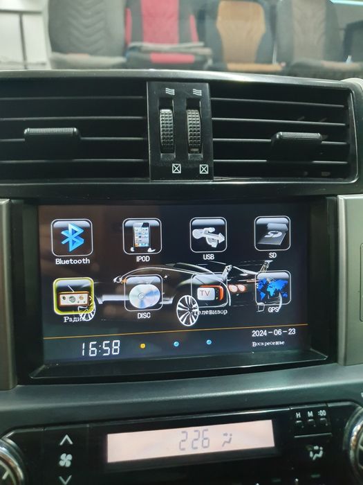 Автомагнитола 2 din HUMMER с рамкой с задней камерой На Ланд Крузер Пр