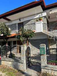 Продава сграда 296 м2 с двор 275 м2 в Аспровалта, Северна Гърция