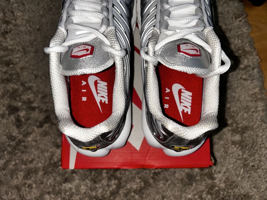 Nike tn air max plus|Silver red|37,5