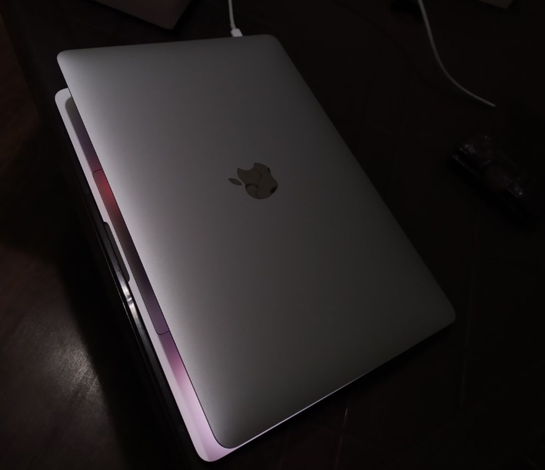 Apple ideal состояние. Продам или обмен. Срочно Apple in California.