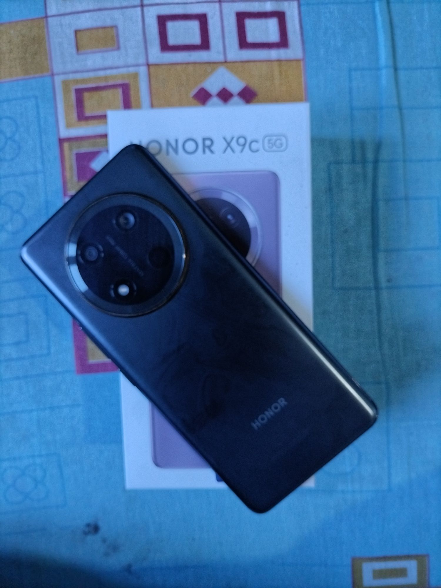 Honor 9c  sotiladi