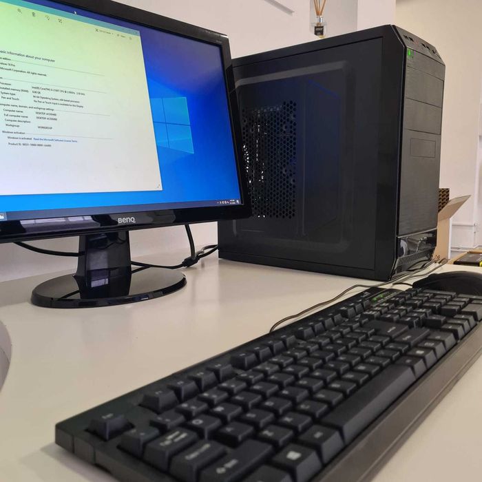 Calculator complet + Monitor I3, 8 GB RAM