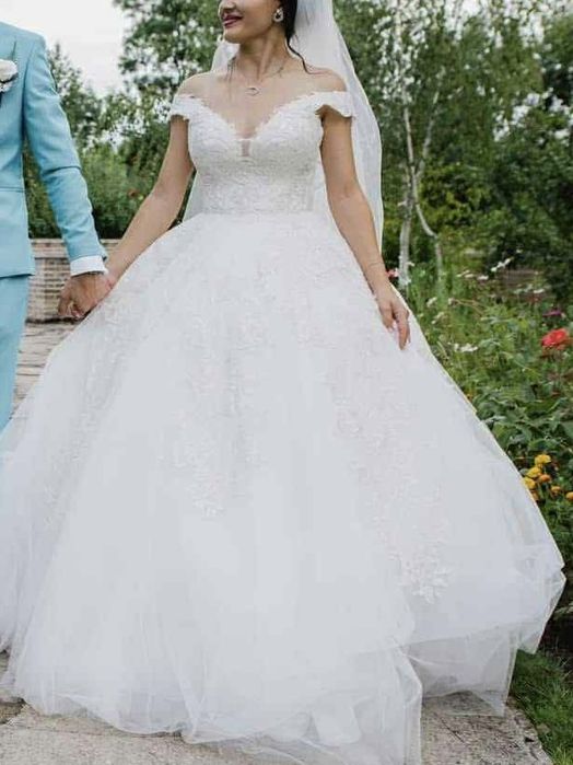 Vând rochie de mireasă