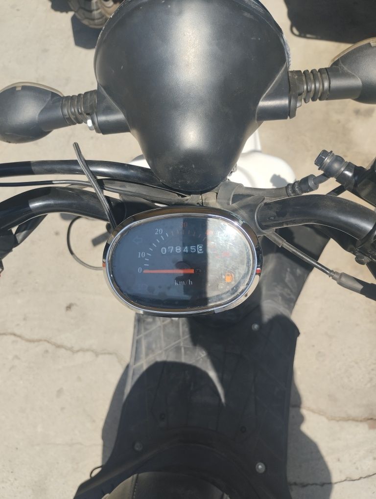 Miniclove skuteri GST motor