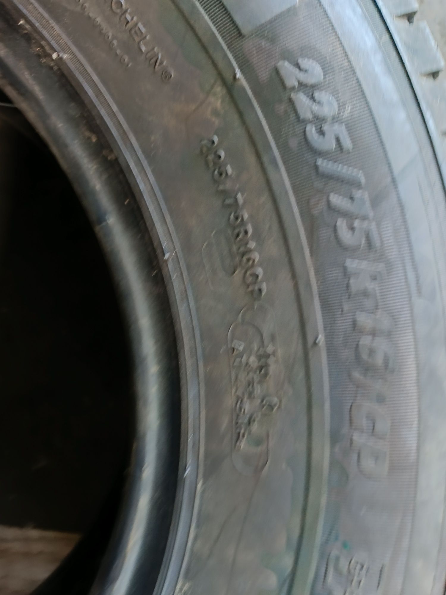 БУСОВИ ЛЕТНИ -16цола -225/75-1бр.-120лв."MICHELIN"