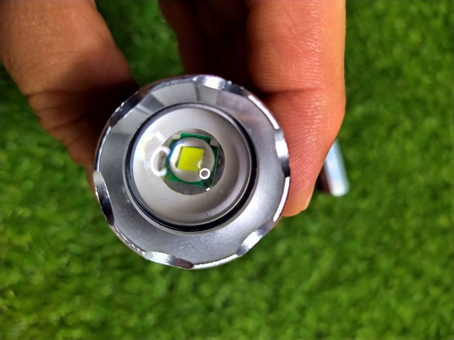 Lanterna cu lupa Powerlight BL1835 2800W T6 Cu Acumulator