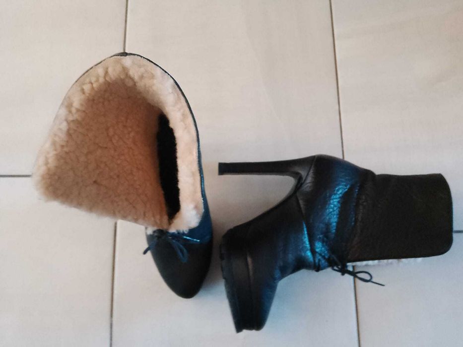 Ghete imblanite, ZARA, marimea 38!