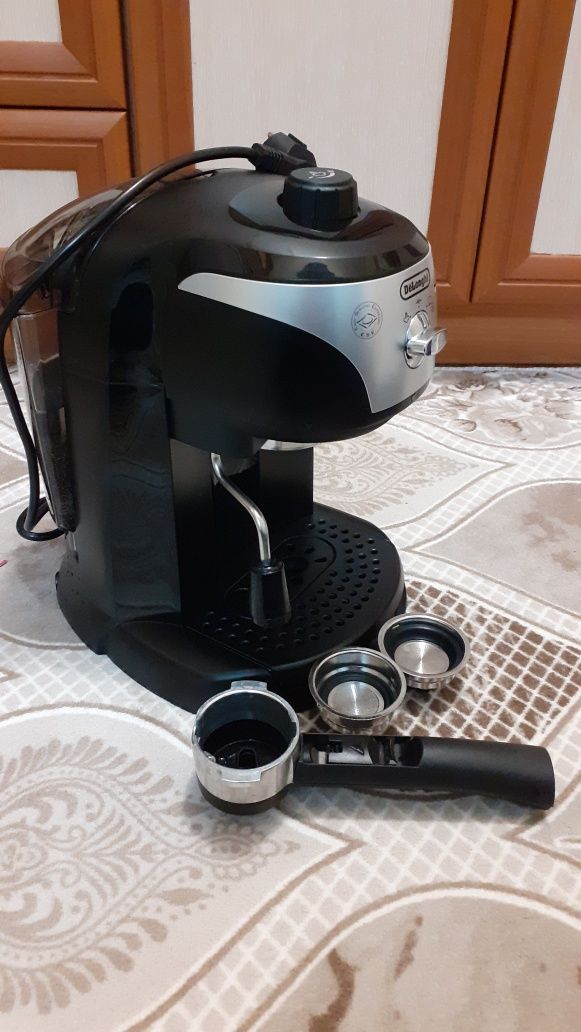Кафемашина Delongi