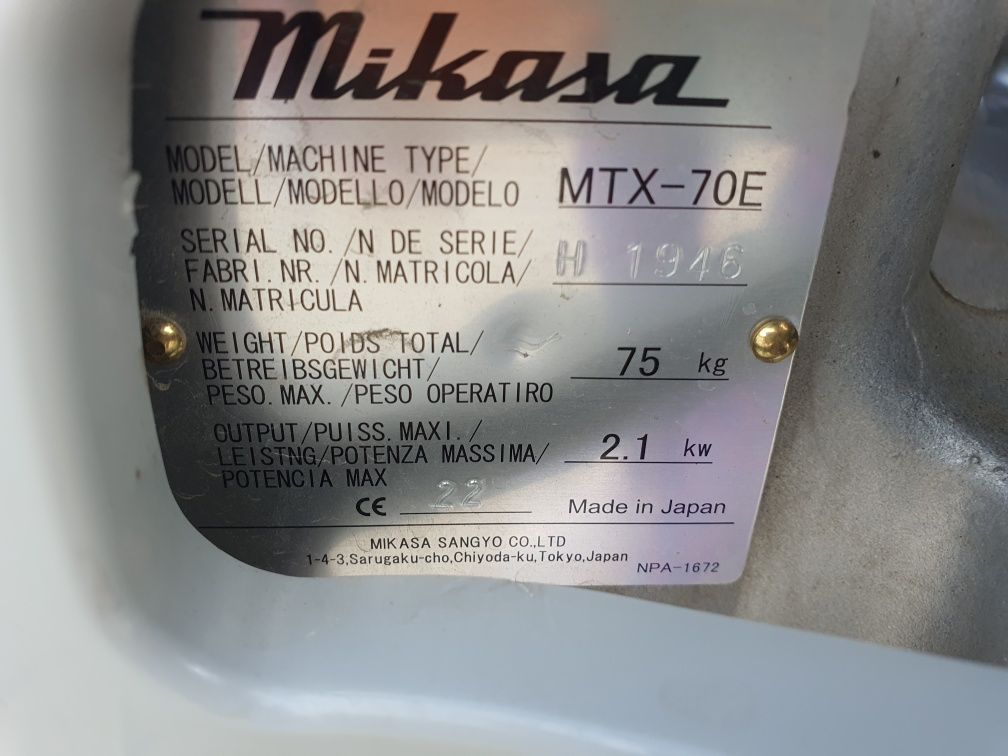 Mai Compactor Mikasa MTX 70 Nou 4 ore  pe ceas