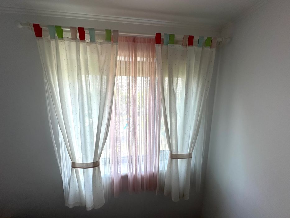 Perdele și galerie cameră copil