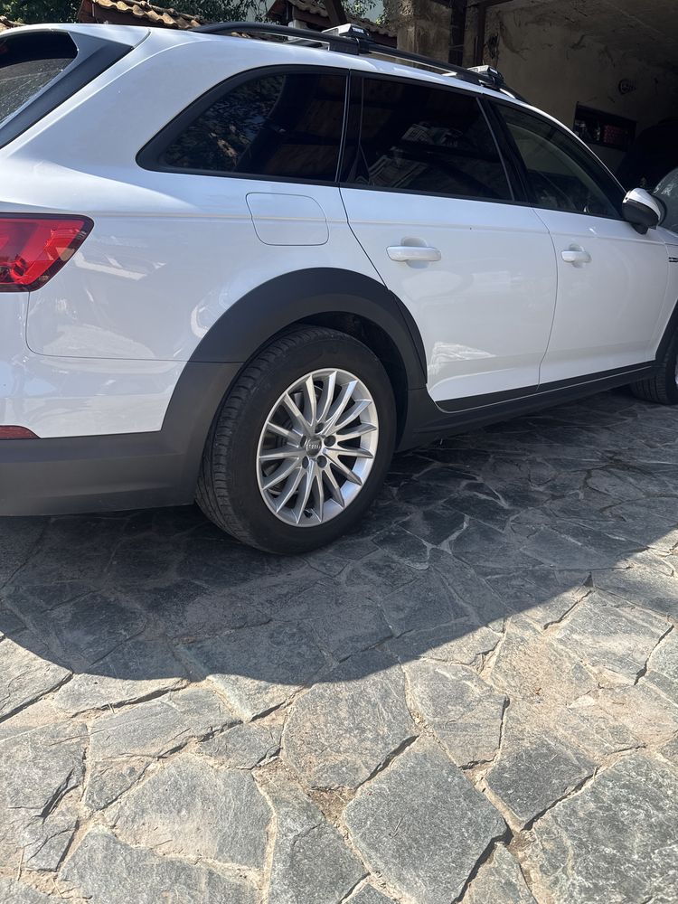 Джанти 17 цола с летни гуми за Ауди А4 Allroad