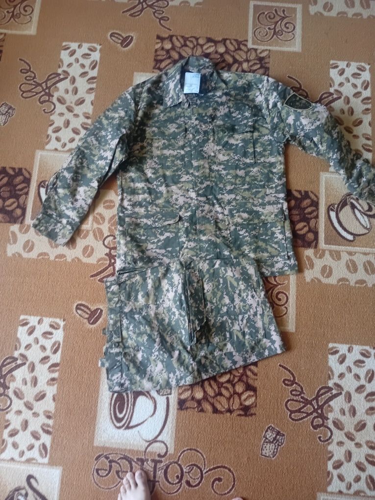 Продам форму цифровик размер 52 и 4