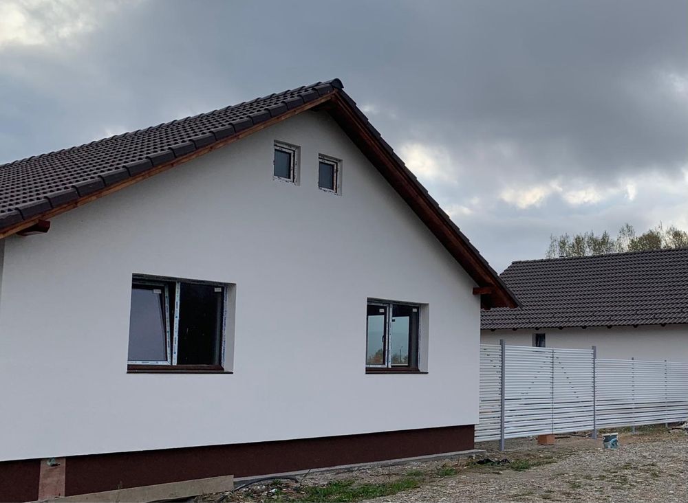 Casa de vanzare la pret de apartament la 15 min de Brasov